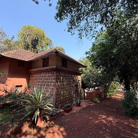 Lar Amorosa Boutique Hotel - Goa Калангуте Екстериор снимка