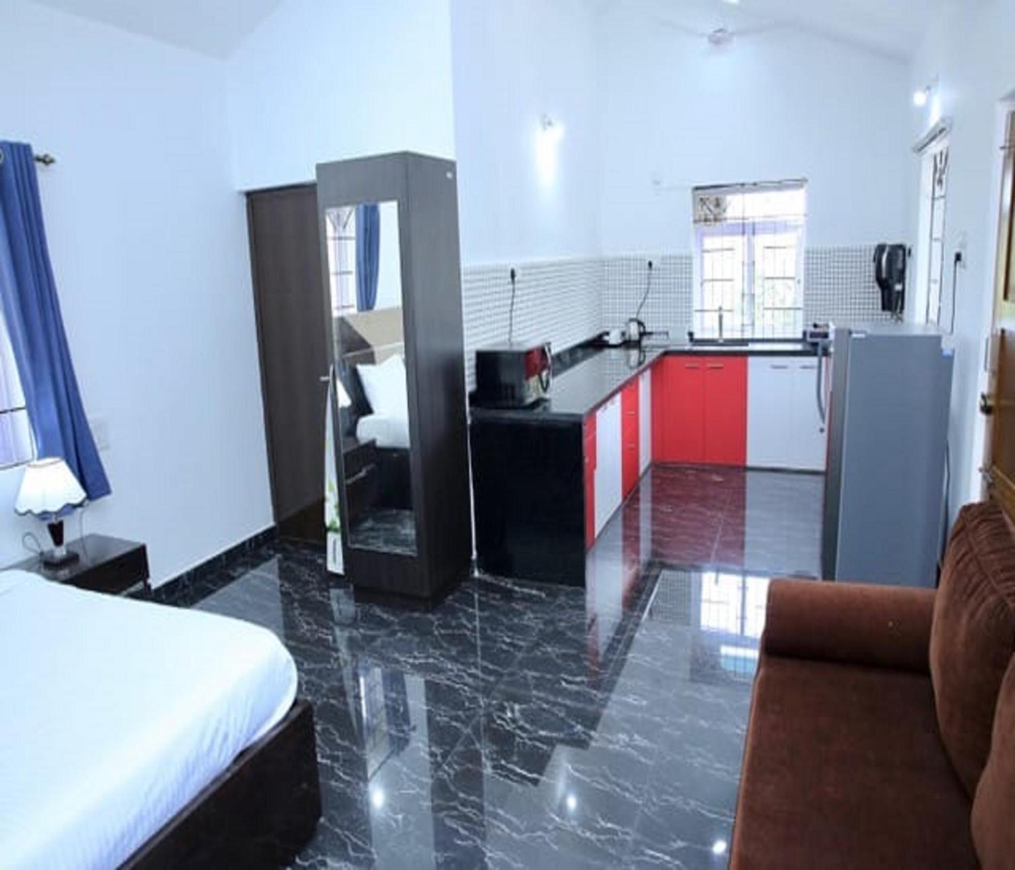 Lar Amorosa Boutique Hotel - Goa Калангуте Екстериор снимка