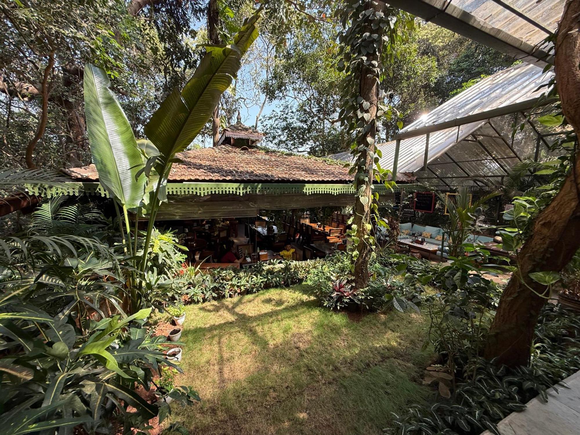 Lar Amorosa Boutique Hotel - Goa Калангуте Екстериор снимка
