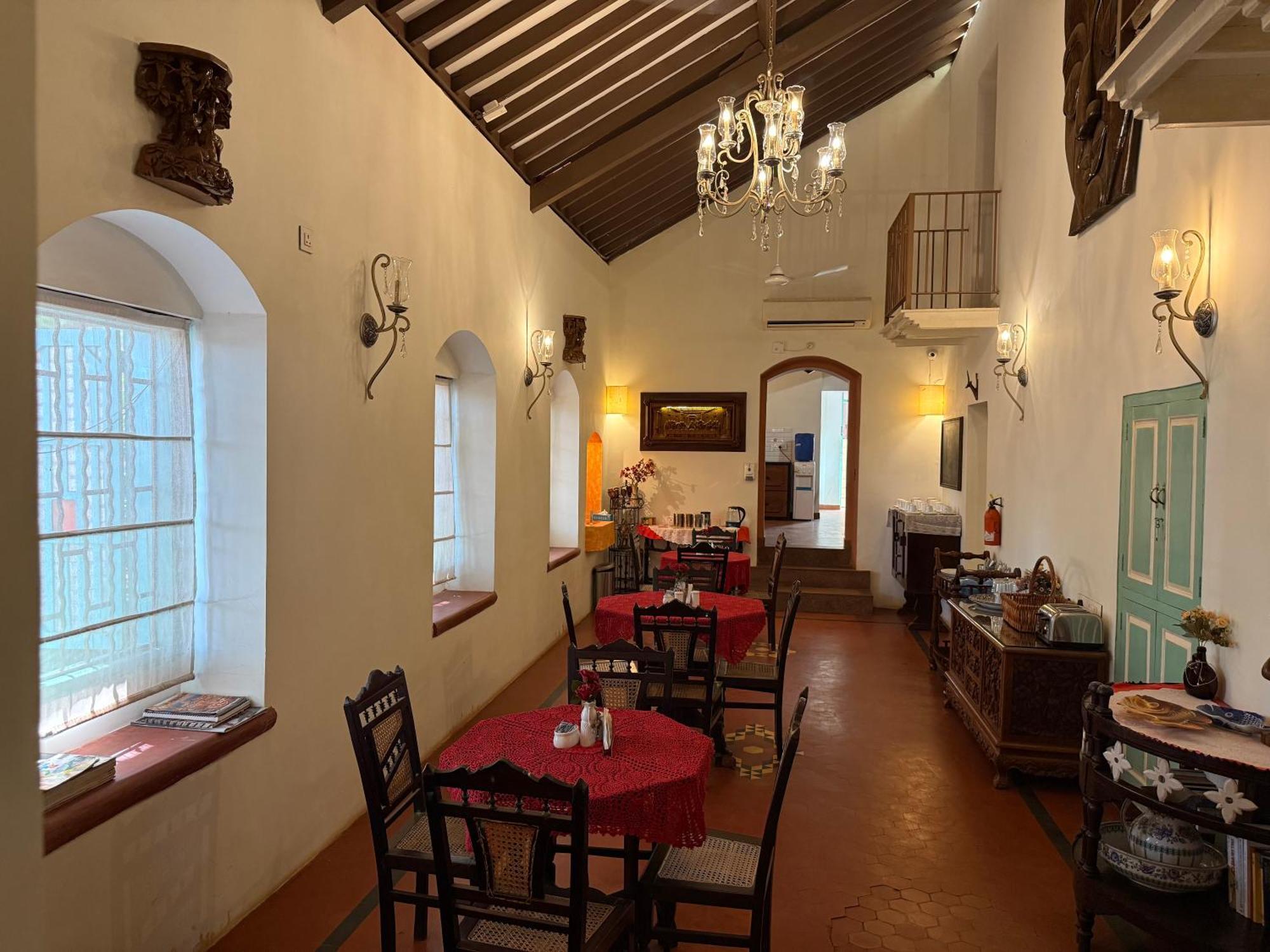 Lar Amorosa Boutique Hotel - Goa Калангуте Екстериор снимка