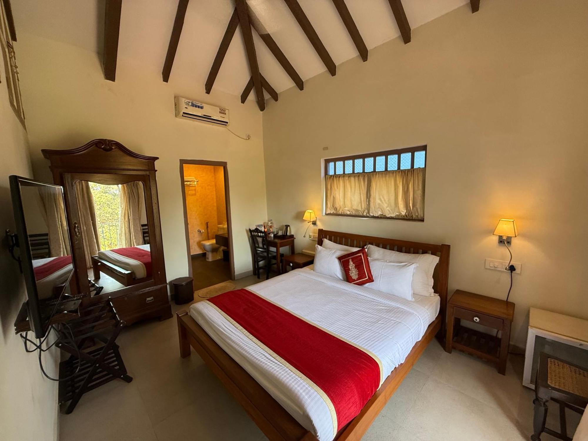 Lar Amorosa Boutique Hotel - Goa Калангуте Екстериор снимка