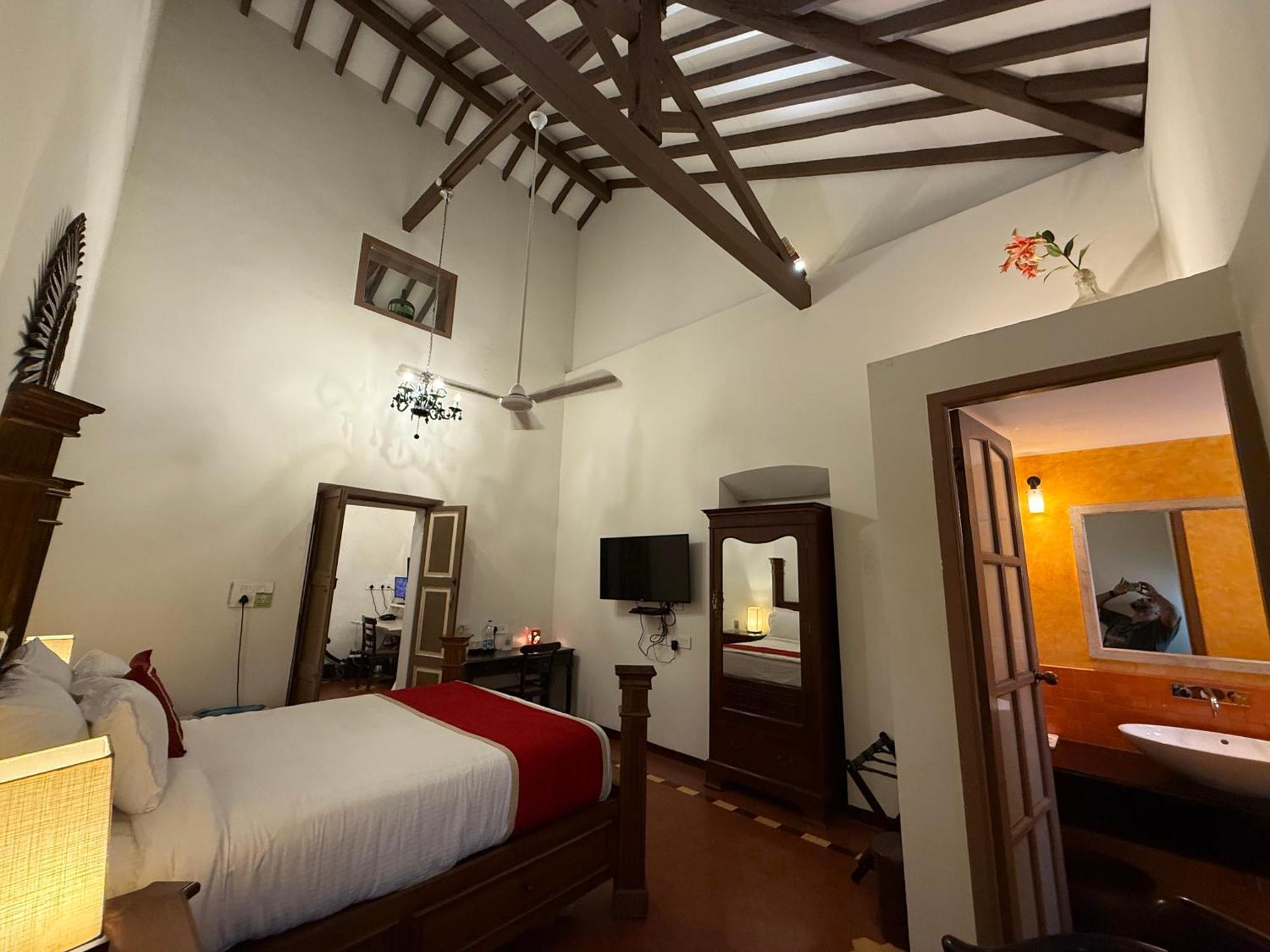 Lar Amorosa Boutique Hotel - Goa Калангуте Екстериор снимка
