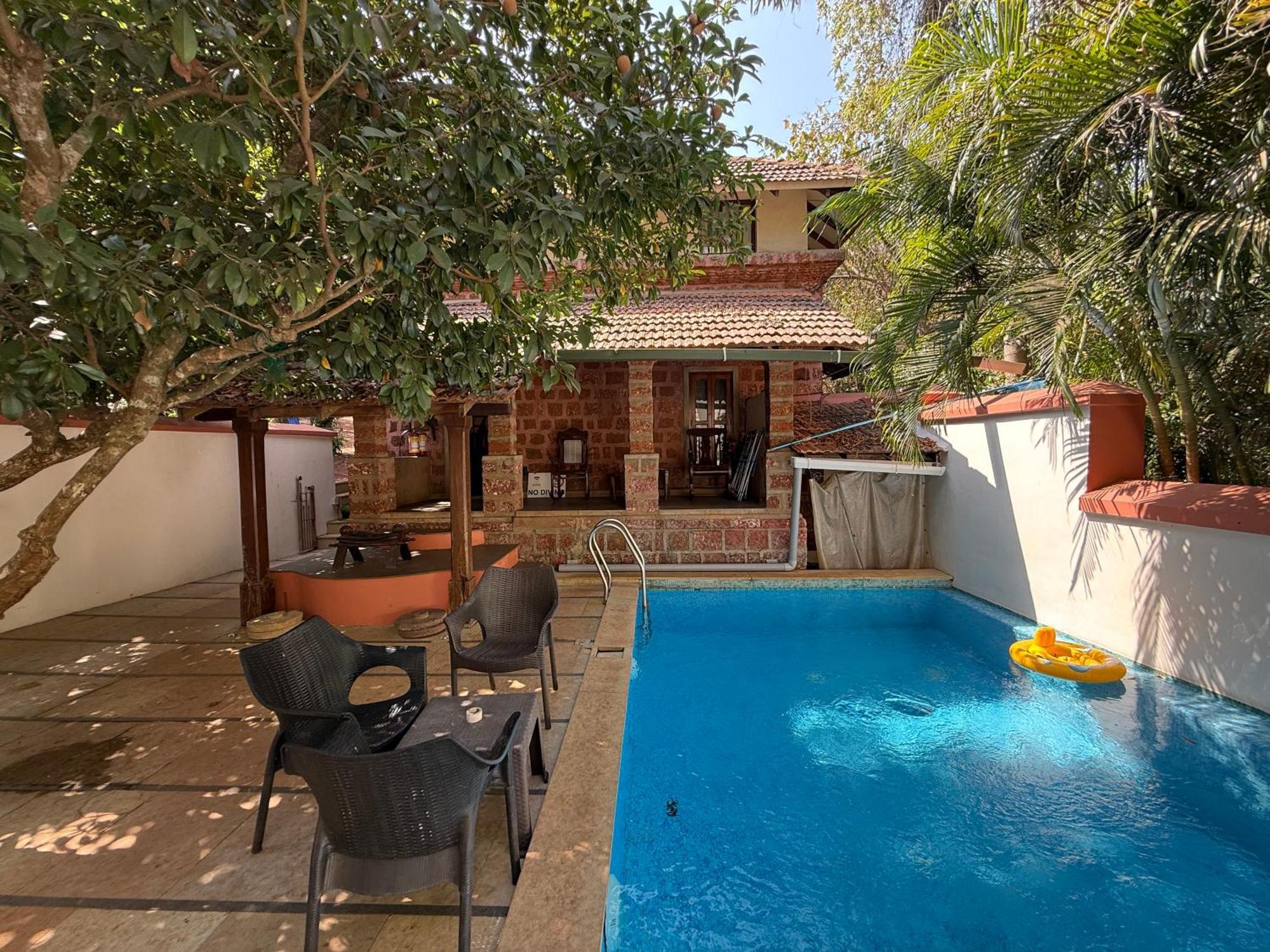 Lar Amorosa Boutique Hotel - Goa Калангуте Екстериор снимка