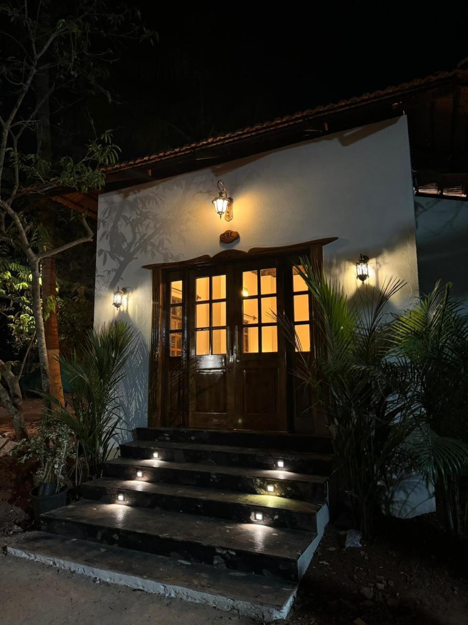 Lar Amorosa Boutique Hotel - Goa Калангуте Екстериор снимка